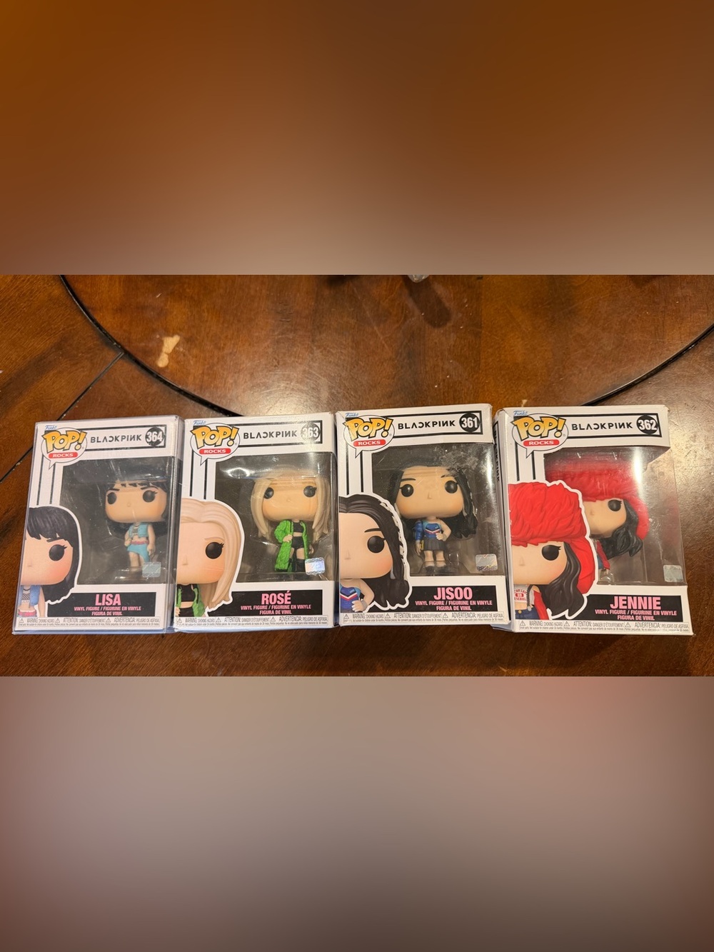 Blackpink Funko POP! figures in boxes (4)